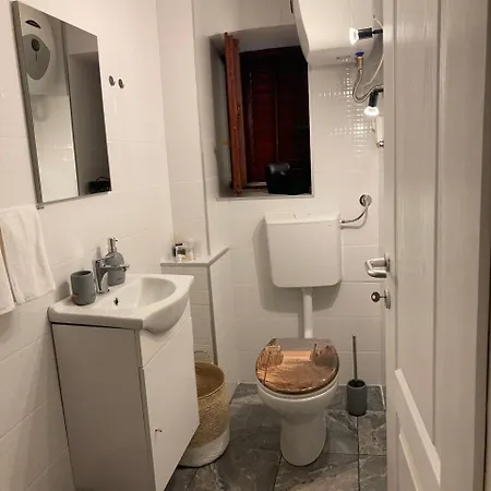 Apartman Mezo Near Diocletian Palace Split